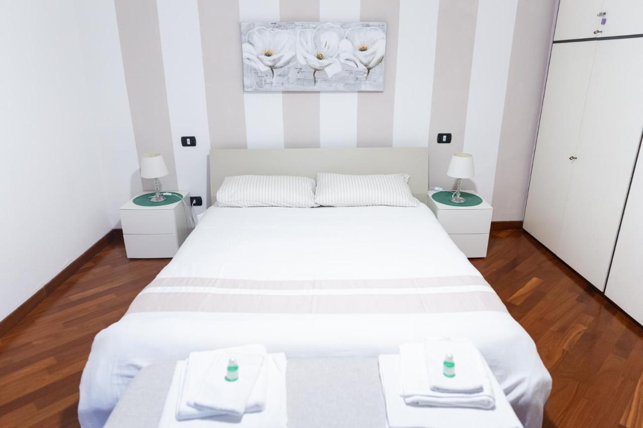 Sweet House Corso Genova Apartment Милано Екстериор снимка
