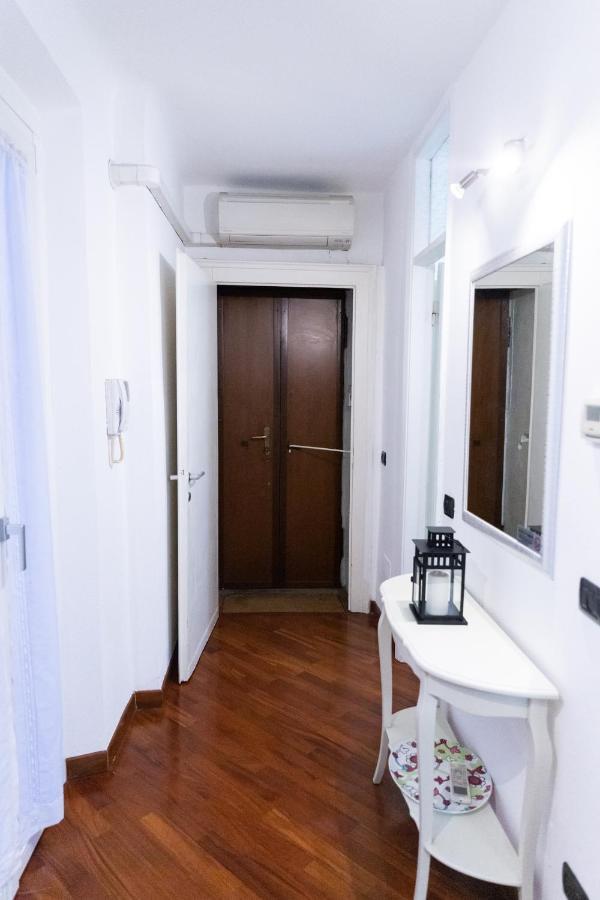 Sweet House Corso Genova Apartment Милано Екстериор снимка